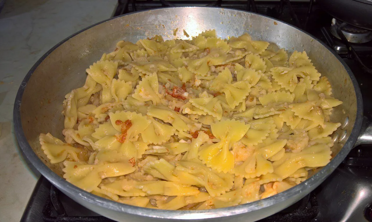Farfalle con cavolfiore in rosso